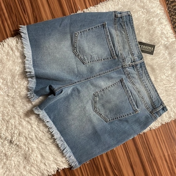 VERSONA NWT Button Fly Shorts Size 14 - Picture 6 of 10